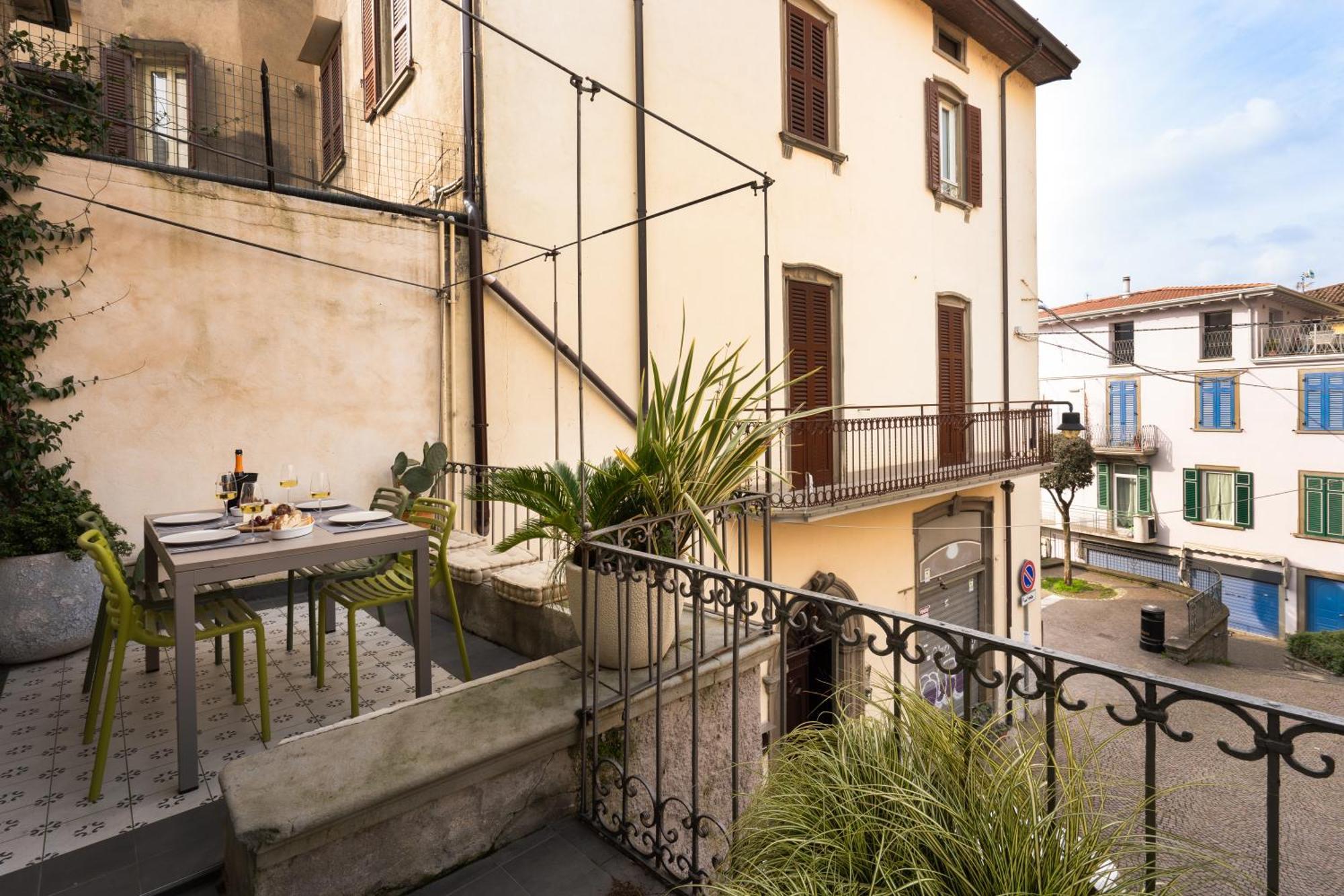 Апартаменти La Casa Sulla Terrazza Сарніко Екстер'єр фото